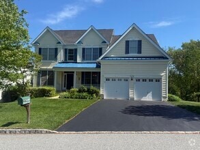 Building Photo - 606 Winston Ln