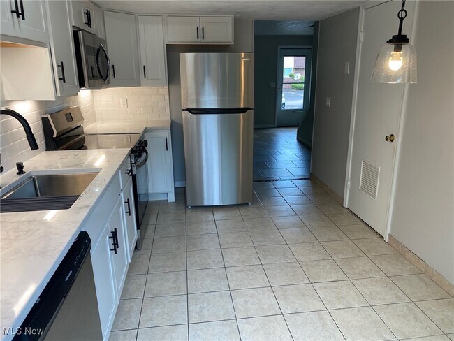 Foto del edificio - 2581 Shakespeare Ln