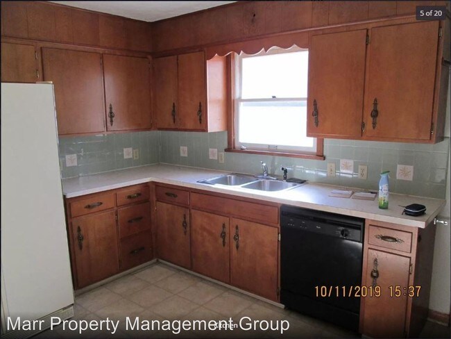 Foto del edificio - 4 br, 1.5 bath House - 6975 Woodside Ln