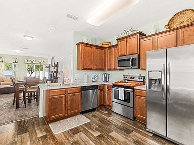 Building Photo - 137 Whitland Way