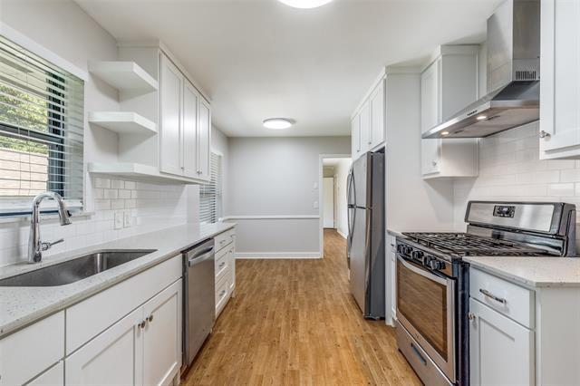 Foto del edificio - 5731 Berkshire Ln