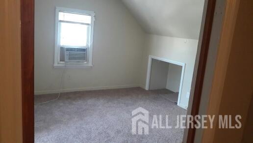 Building Photo - 82 Woodbridge Ave