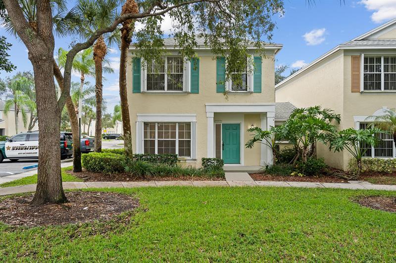 11001 Palm Ridge Ln, Tamarac, FL 33321 Townhome Rentals in Tamarac FL