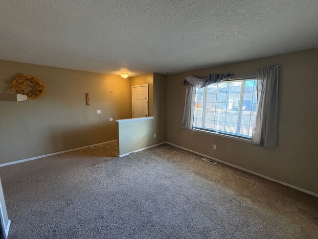 Building Photo - 1037sw17