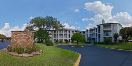 Building Photo - 12800 Melville Dr