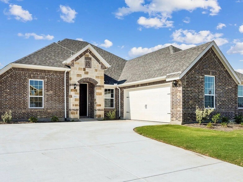 Foto principal - 713 Carriage Hl Rd