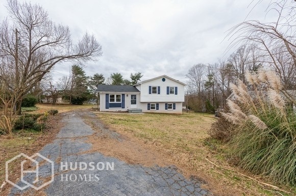 Building Photo - 160 Merrigold Rd