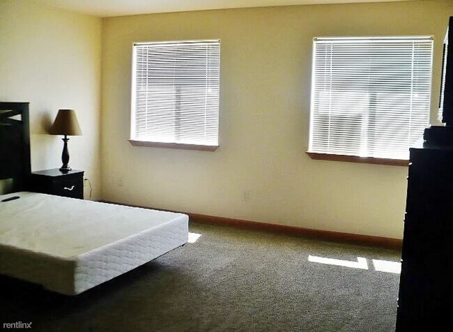 Foto del edificio - 3 br, 2.5 bath House - 828 Knife River Dri...