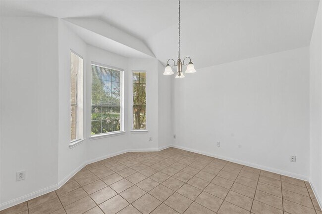 Building Photo - 25107 Clover Ranch Dr