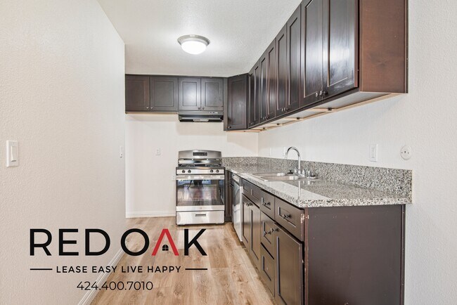 Foto del edificio - ~1 Month FREE~ Sunny and Spacious One Bedr...