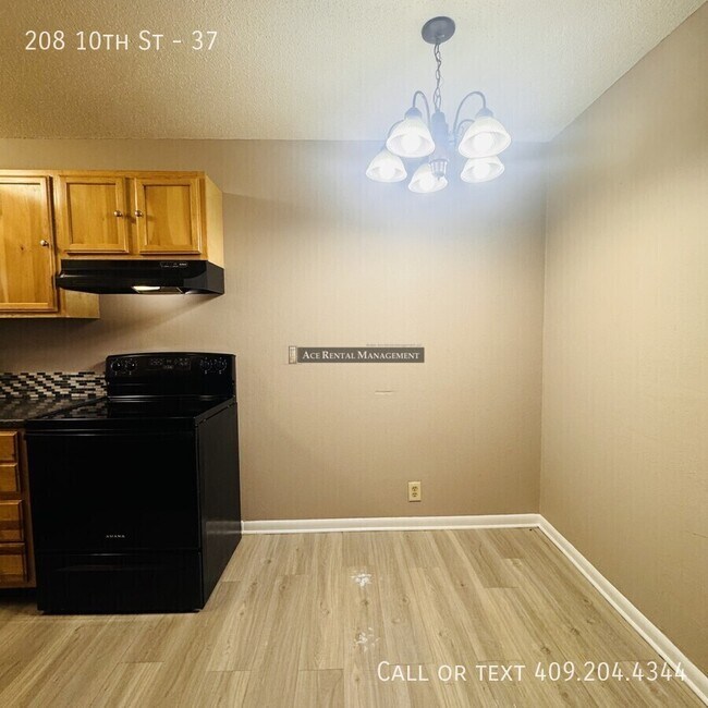 Foto del edificio - 208 N 10th St