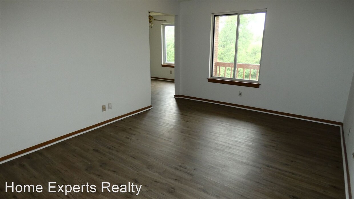 Foto principal - 812 Gordon Smith Blvd