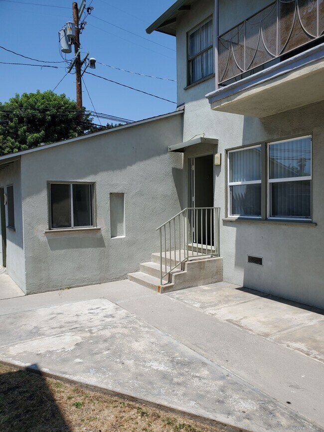 Foto del edificio - 11875 Jefferson Blvd