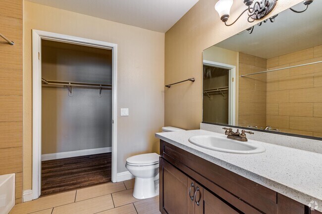 2 BR, 2 BA (Renovated) - 961 SF - Solevita Apartment Homes