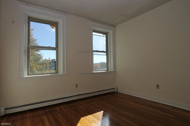 Building Photo - 1 br, 1 bath  - 1694 Commonwealth Ave # Gnc