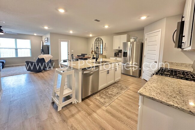 Building Photo - 4653 Honor Guard Wy