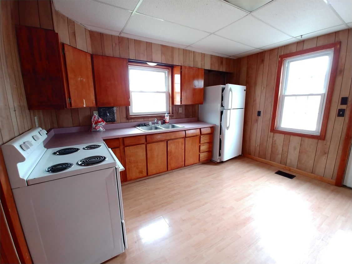 8 S Virginia St, Waterloo, NY 13165 House Rental in Waterloo, NY