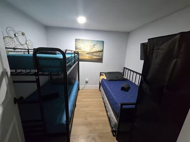 Foto del edificio - 845 NW 3rd St