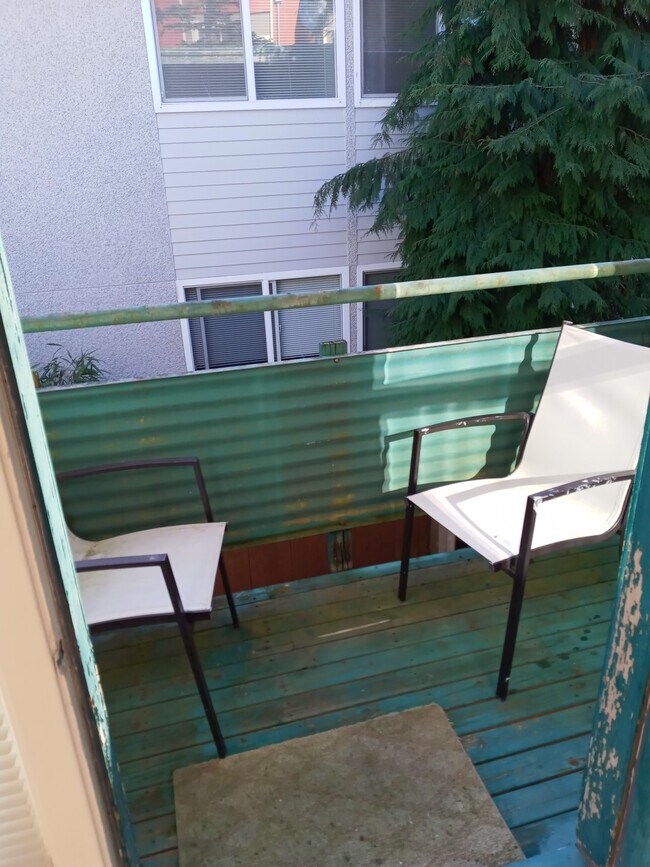Foto del edificio - 3835 34th Ave W