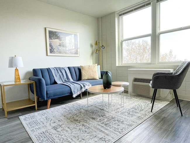 Building Photo - 2515 Burnet Ave