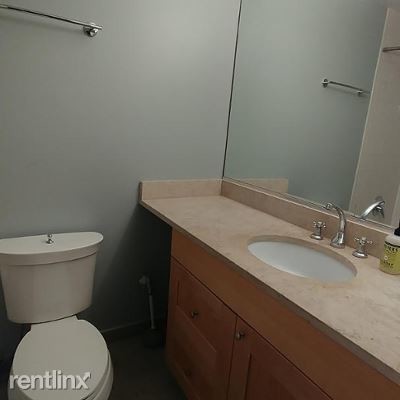 Foto del edificio - 2146 N Lincoln Ave