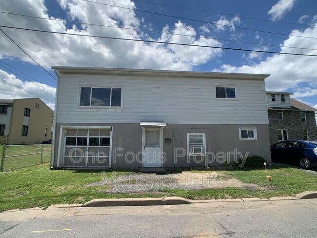 Foto del edificio - 355 W Park St