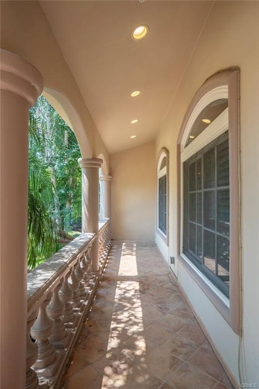 Building Photo - 4063 Benedict Canyon Dr
