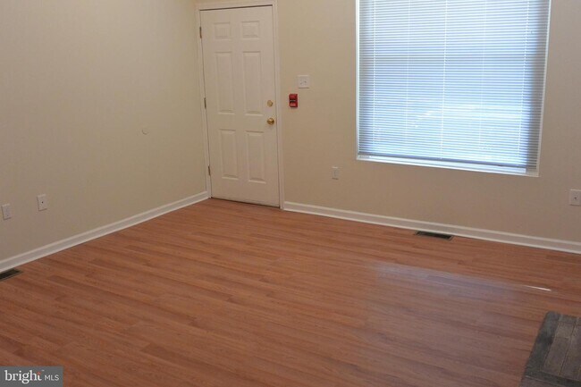 Building Photo - 813 Wynnewood Rd