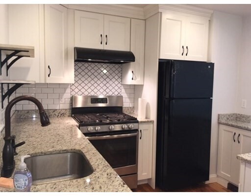 Primary Photo - 26 Waban St