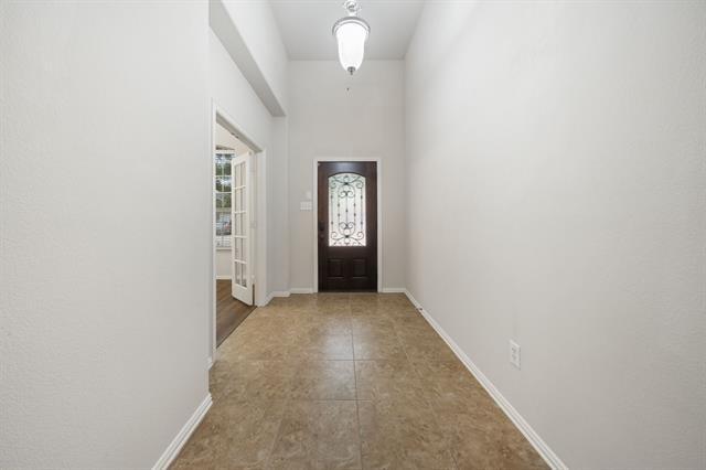 Building Photo - 588 Louder Way