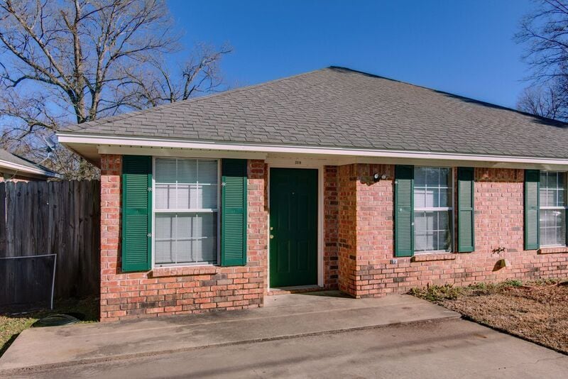 2318 Wellington St Unit 2318, Texarkana, AR 71854 Condo for Rent in