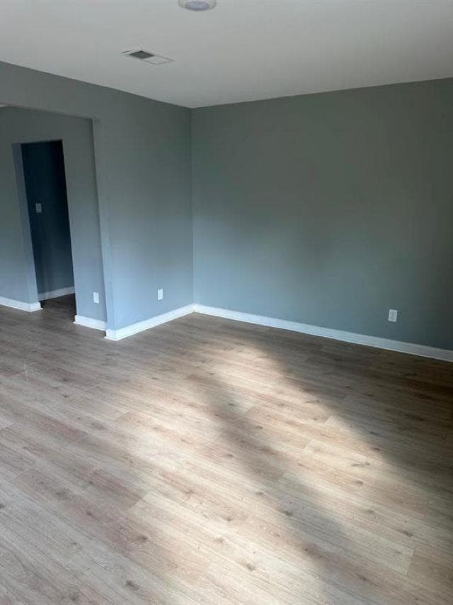 Building Photo - 686 E Alston Ave