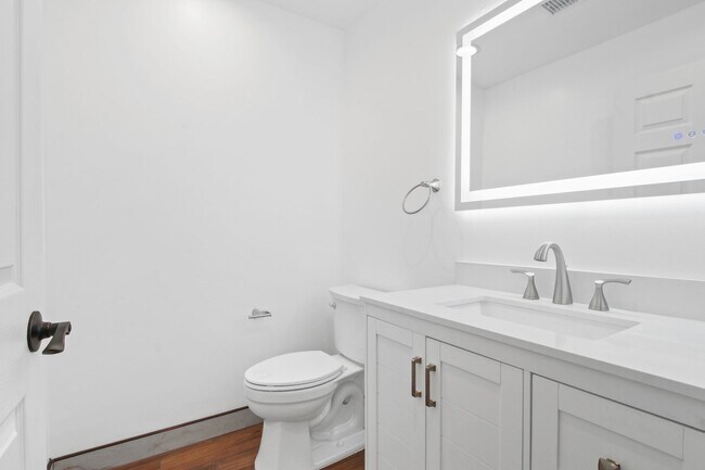 Foto del edificio - Newly Constructed Home in Mission Hills.