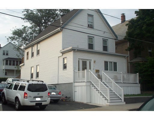 Building Photo - 10 Leyden St