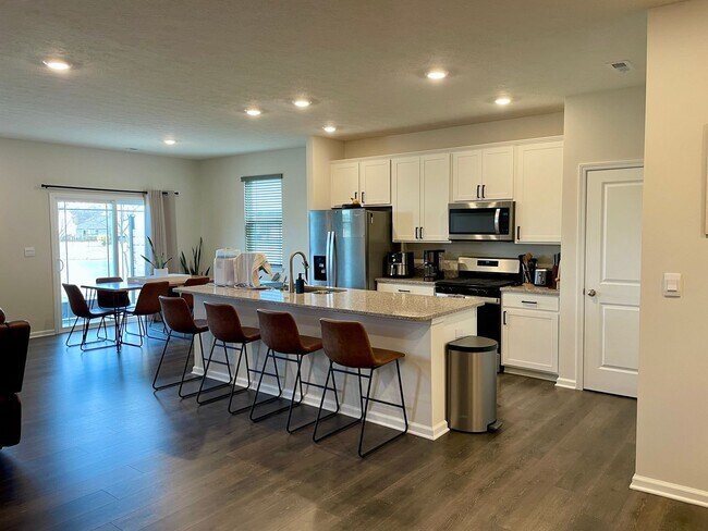 Foto del edificio - 3 Bed 2 Bath Available Now In Mccordsville!