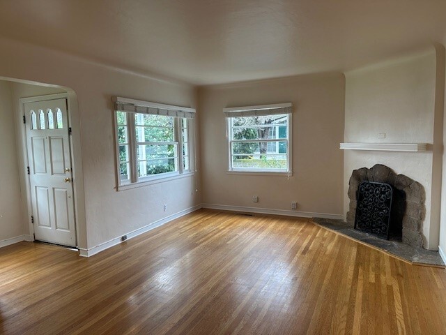 Harwood floors - 100 Burlingame Ave