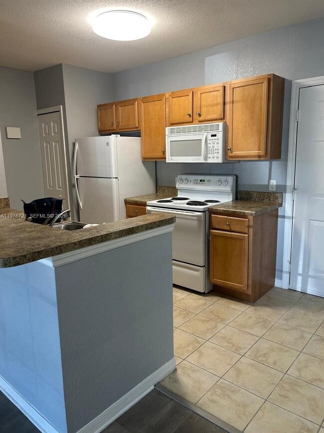 Foto del edificio - 5550-5550 E Michigan St