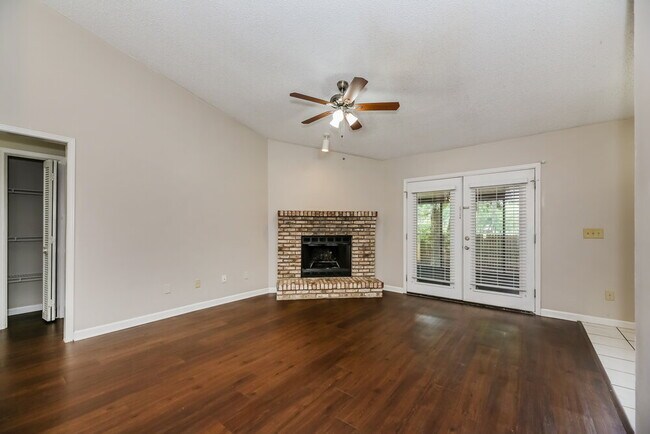 Foto del edificio - 1870 Shadow Ridge Trail