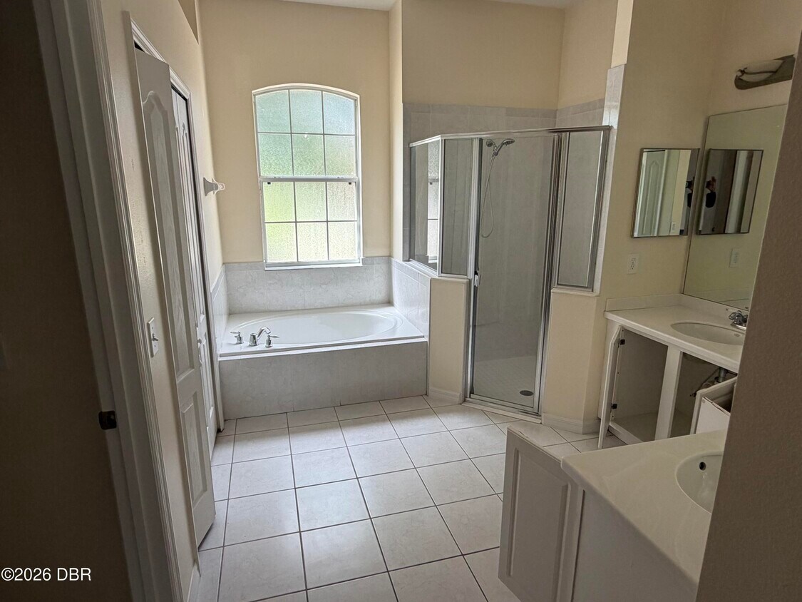 Building Photo - 1224 Buffing Cir SE