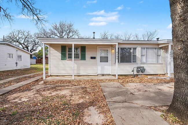 Foto del edificio - 2209 Barbell Ln