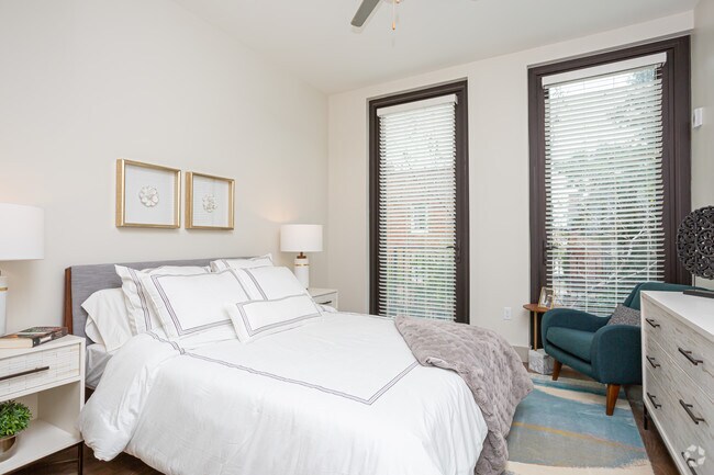 1HAB, 1BA - 774 ft² - The Julia at Saint Charles