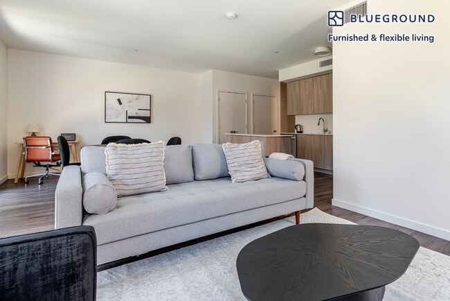 Building Photo - 1501 Buena Vista Ave