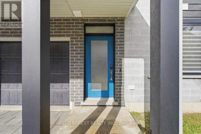 Photo du bâtiment - 177 Edgevalley Rd