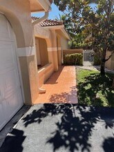 Building Photo - 1311 Seagrape Cir