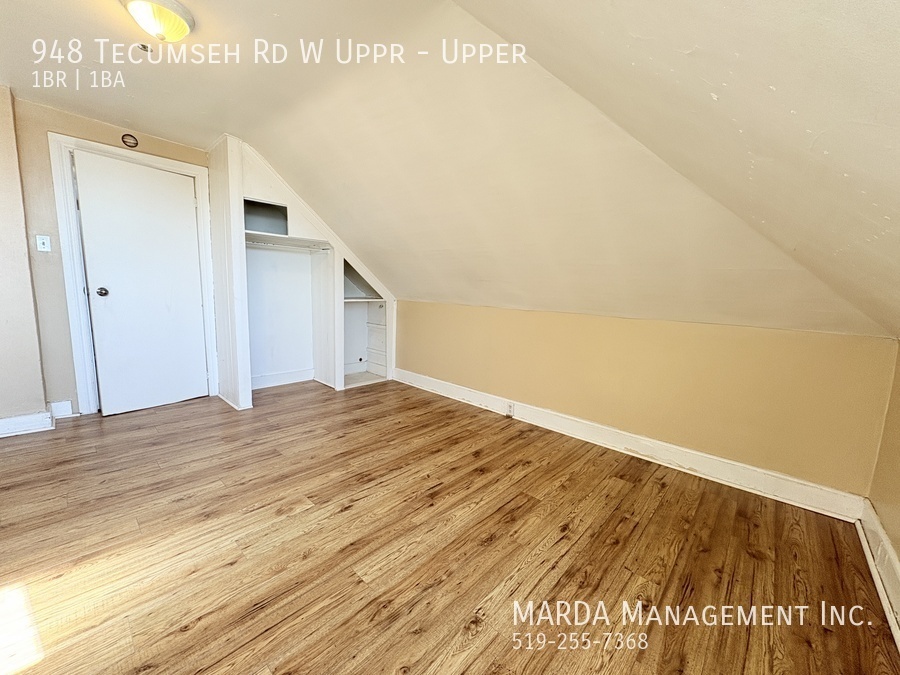 Photo principale - SPACIOUS 1-BEDROOM /1-BATH UPPER UNIT -PLU...