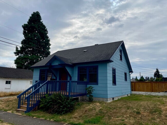 Foto del edificio - Charming 2-Bedroom Home in Prime Tacoma Lo...