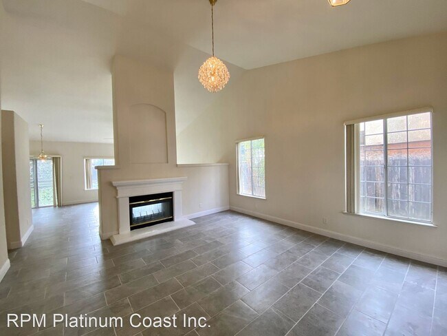Foto del edificio - 3 br, 2.5 bath House - 1850 Goshen Ave.