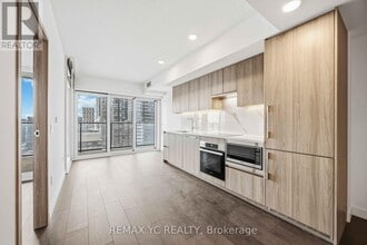 Building Photo - 3 Concord Cityplace Wy