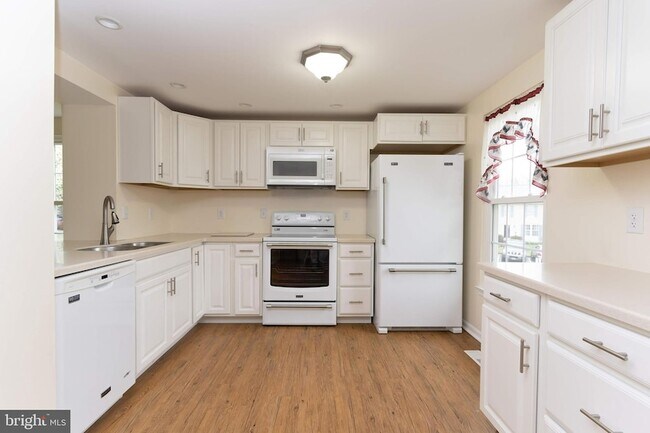 Foto del edificio - 310 Sedgwick Ct