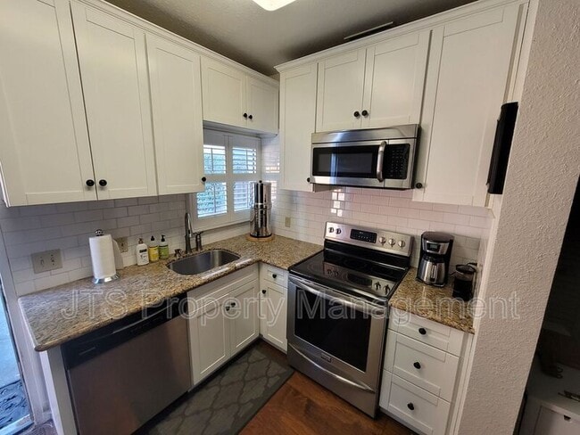 Photo - 1717 H St Apartment